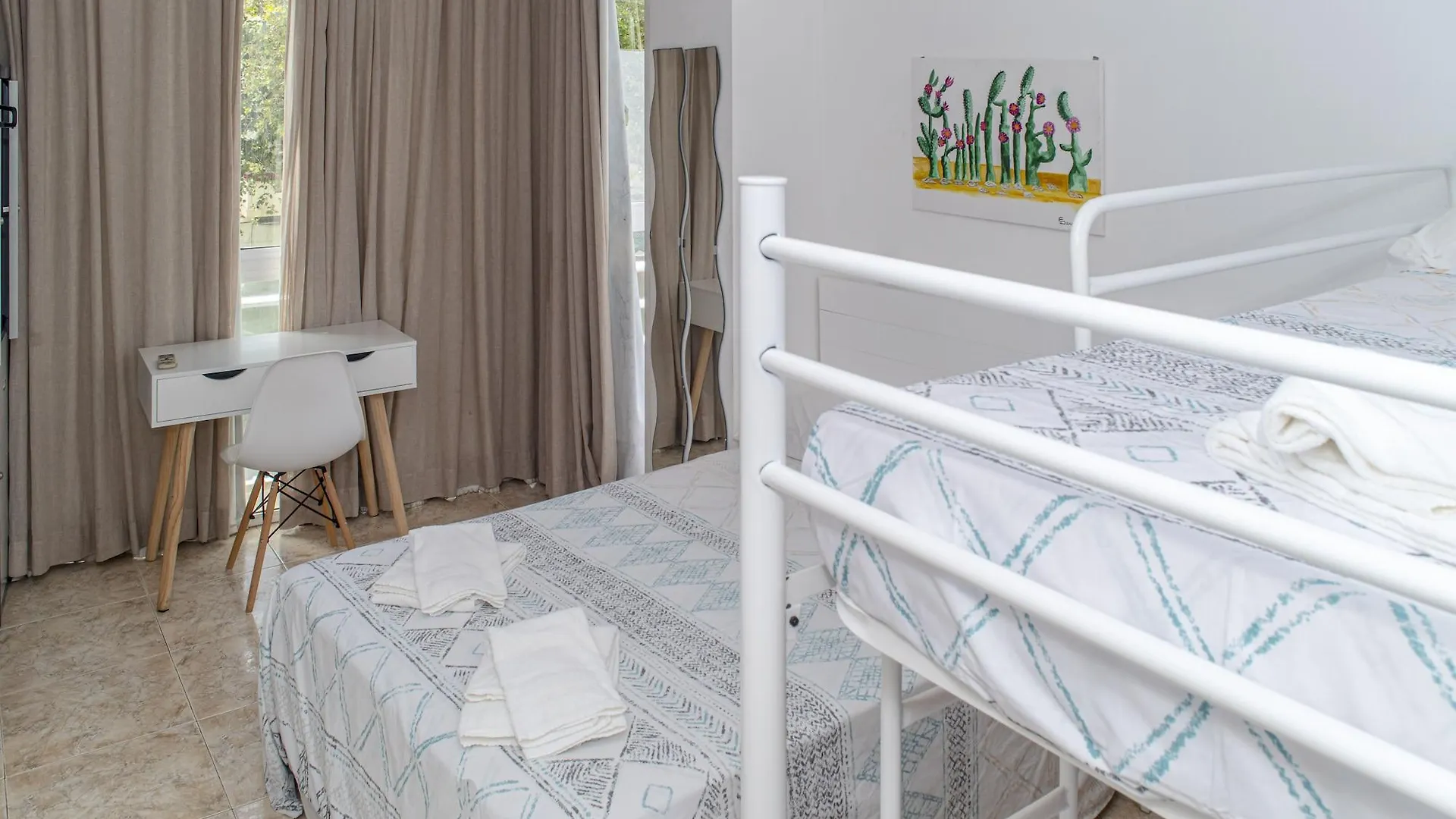 La Moraga De Poniente Malaga Hostel