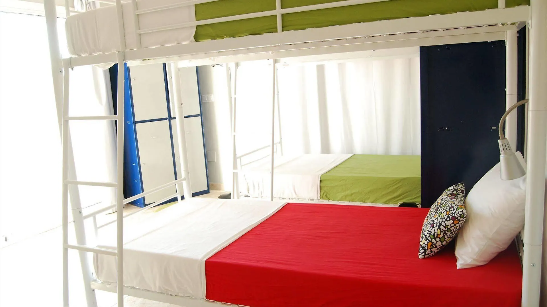 La Moraga De Poniente Malaga Hostel